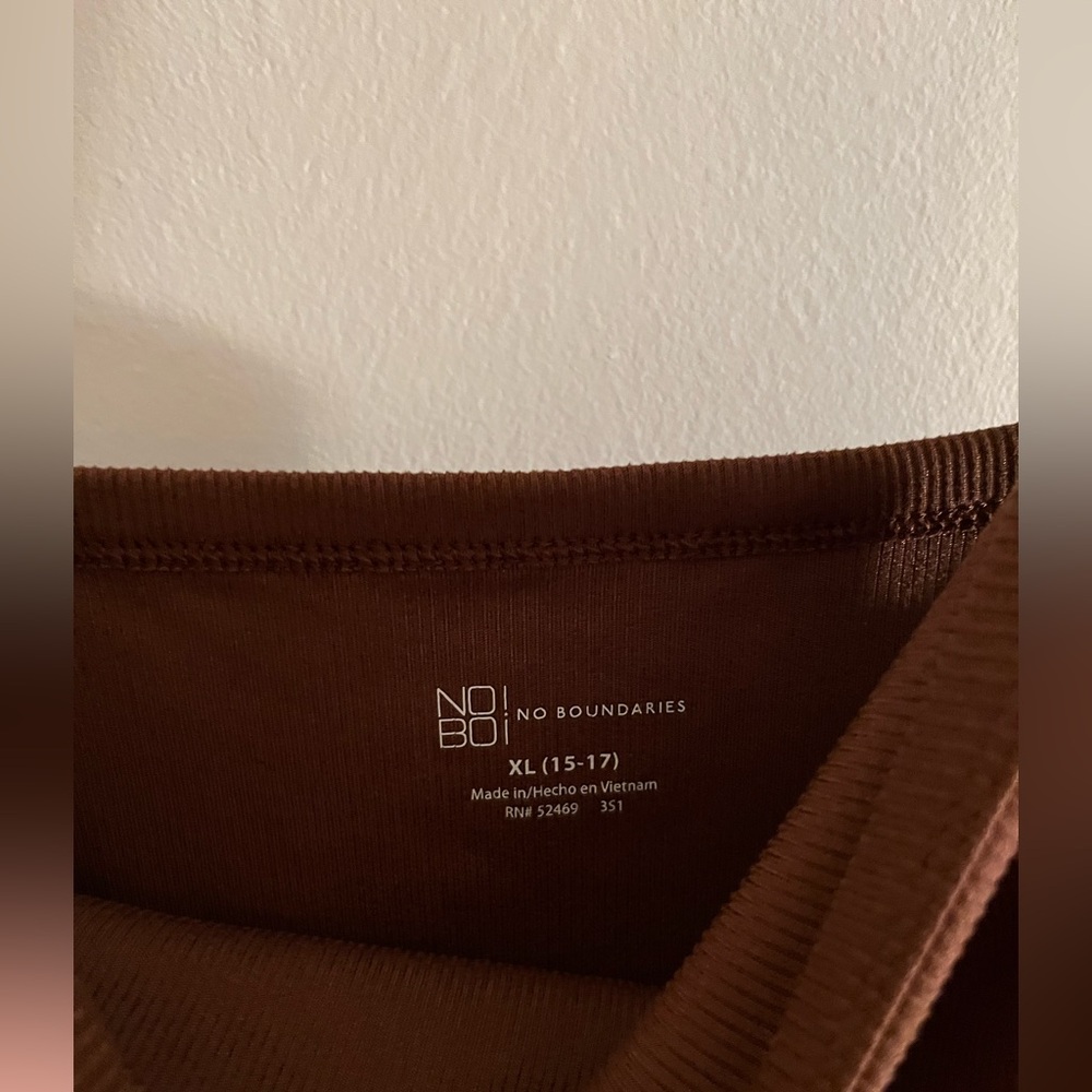 No Boundaries Ribbed Brown Camisole Top - Picture 3 of 5
